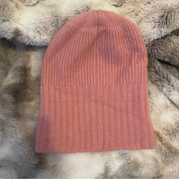 Madewell Cashmere Beanie - Picture 2 of 4
